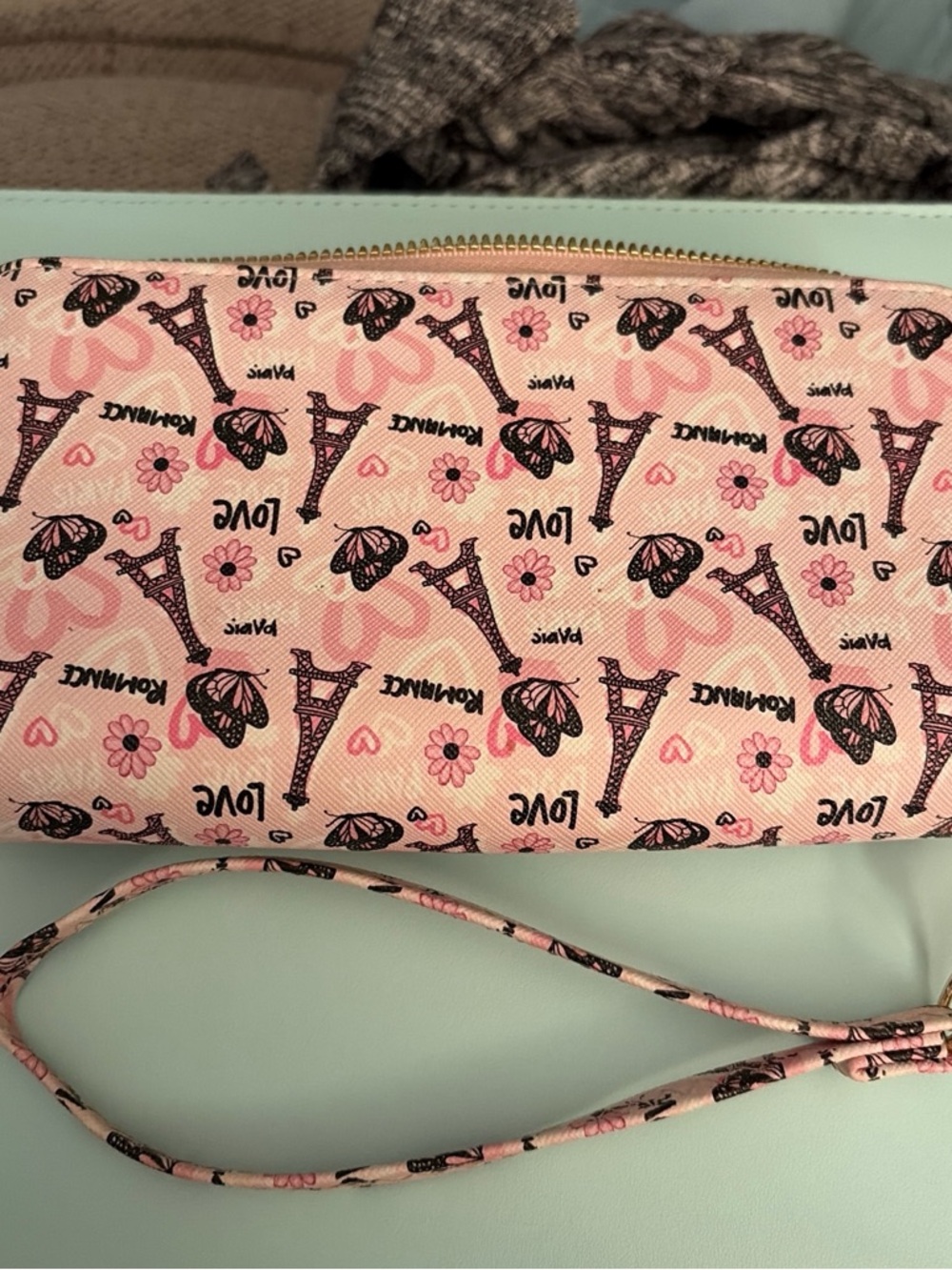 BLUSH KISS Pink Eiffel Tower Print Wristlet Clutch with Removable Strap